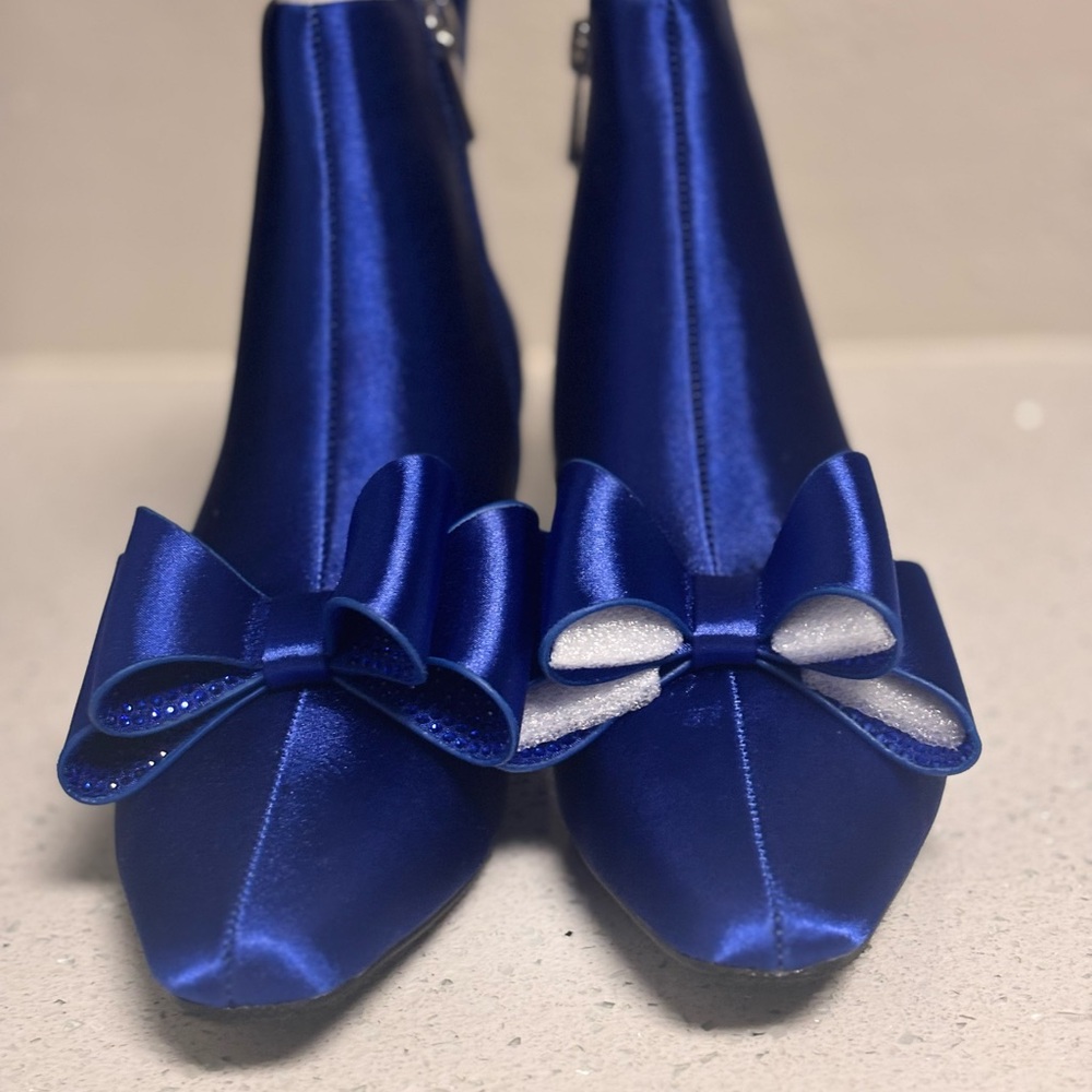 Blue Heeled Boots with Sophisticated Bow Detail